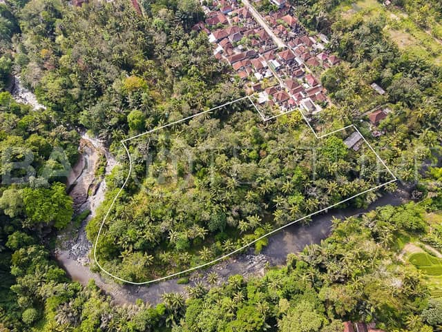 15900m2 Land For Sale With River Front Near Ubud, Ubud
