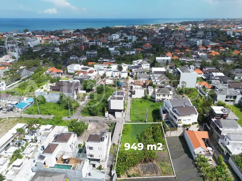 Land for Sale in Canggu Berawa – Prime 949m² Plot with Rice Field Views, Canggu, Bali