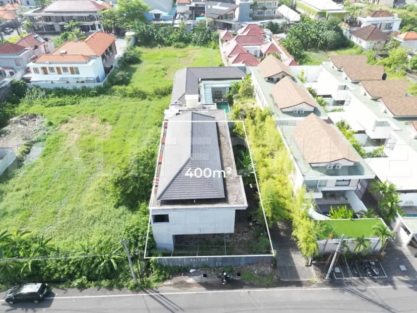 Prime 400m² Land in Seminyak with Existing Structure, Leasehold Opportunity, Seminyak, Bali