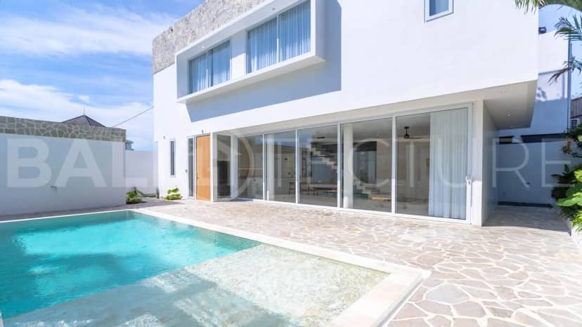 Modern 4-Bedroom Villa in Cemagi, Just Steps from the Beach, Pererenan, Bali