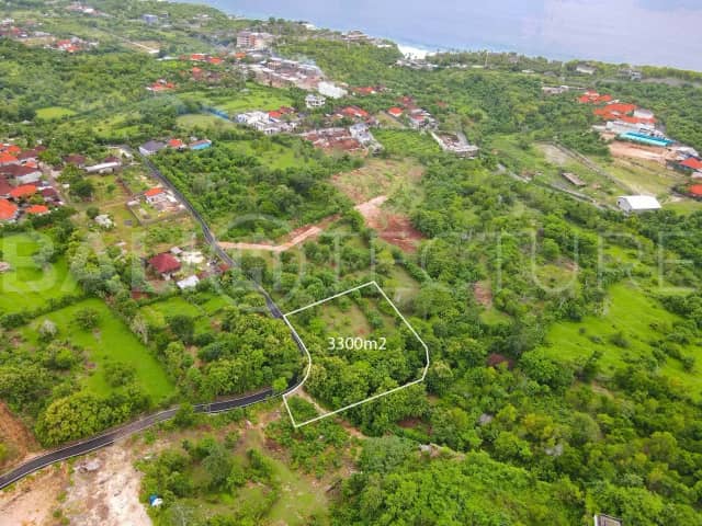 Amazing 3300m2 Plot of Land In Ungasan, Uluwatu