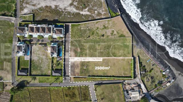 Beachfront 2580m2 Land for Sale in Pabean Beach Ketewel, Bali