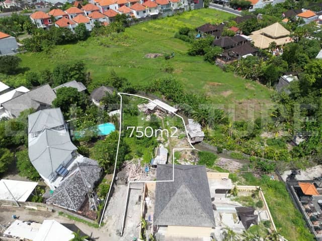 750m² Leasehold Land with Rice Field View in Central Kerobokan, Seminyak