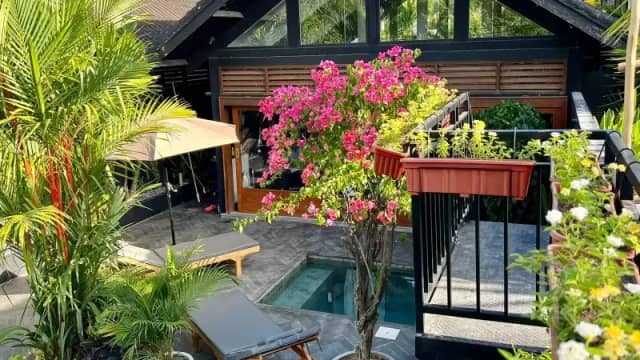 Modern Tropical 4 Bedroom Villa Complex in Pererenan, Pererenan