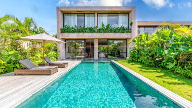 Modern Tropical 4 Bedroom Villa for Sale in Tumbak Bayuh Bali, Canggu