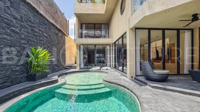 Modern Tropical Villa in Umalas, Fully Furnished & Ready to Move In, Seminyak