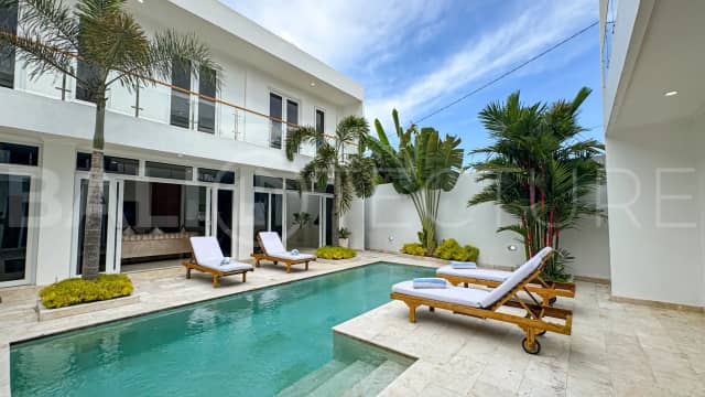 Stunning Modern 4 Bedroom Villa for Sale in Tumbak Bayuh, Pererenan
