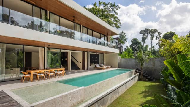 Luxury Riverside Villa in Tumbak Bayuh, Prime Residential Investment, Canggu