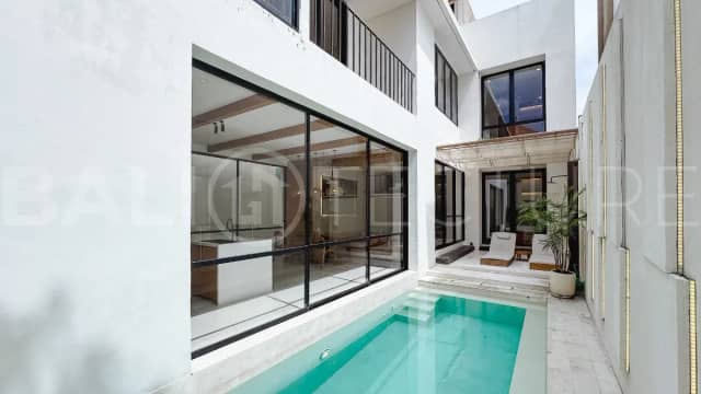 Modern Contemporary 3 Bedroom Villa for Sale in Pererenan, Pererenan