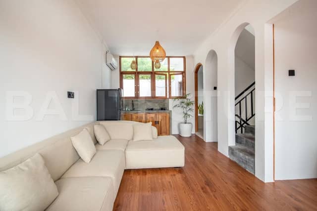 Leasehold Villa in Padonan Stylish 3 Bedroom with Rooftop and Pool, Canggu