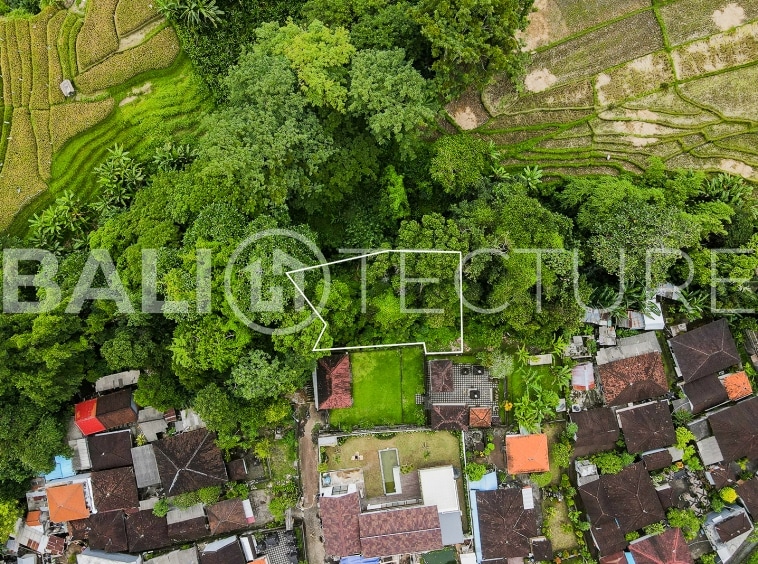 540m2 Amazing Riverfront land At Buduk 1