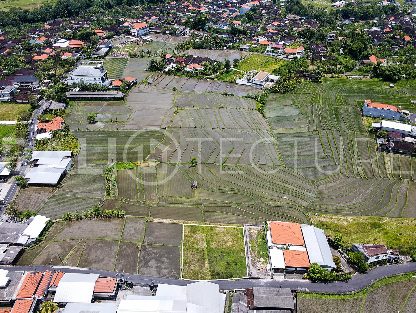 700m2 Stunning Land With Beautiful Terraced View 1