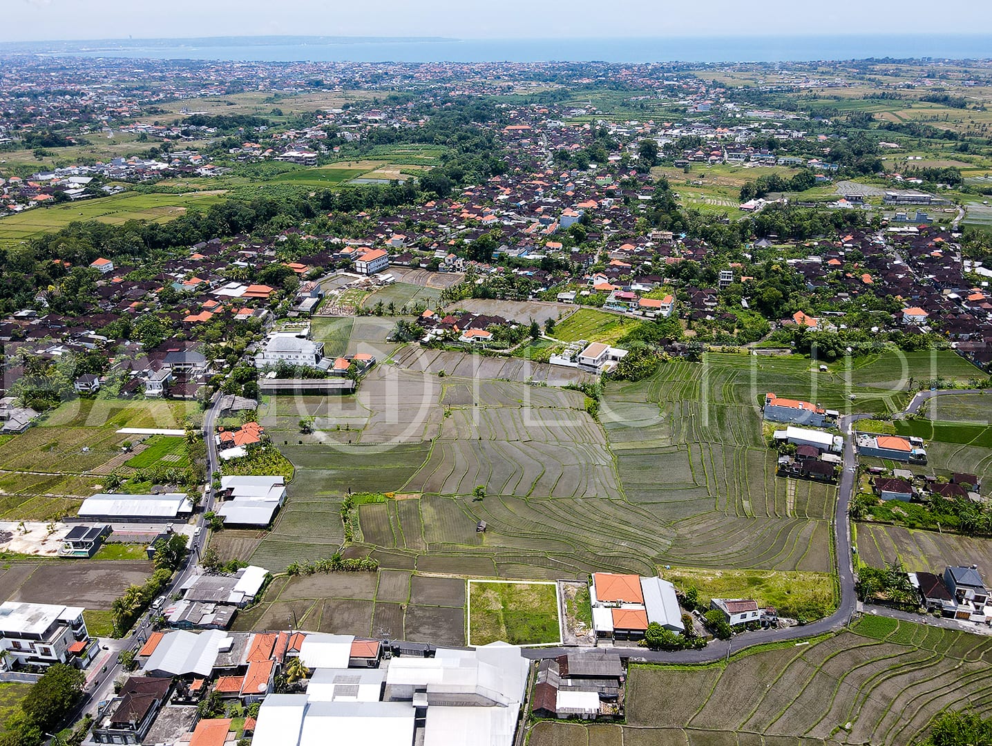 700m2 Stunning Land With Beautiful Terraced View 2