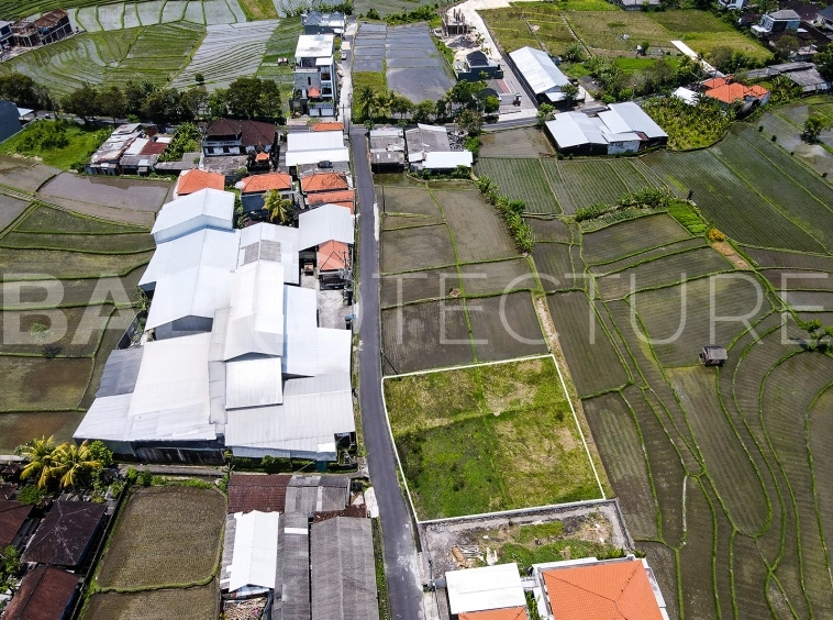 700m2 Stunning Land With Beautiful Terraced View 4