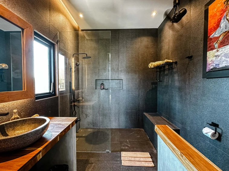 2-BEDROOM CONTEMPORARY VILLA IN CANGGU 9