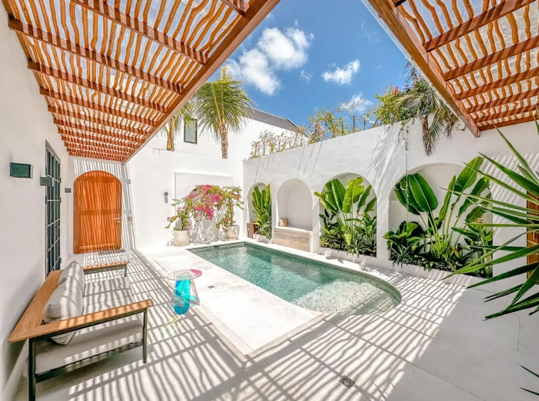 2-BEDROOM MEDITERRANEAN DESIGN IN CANGGU 3