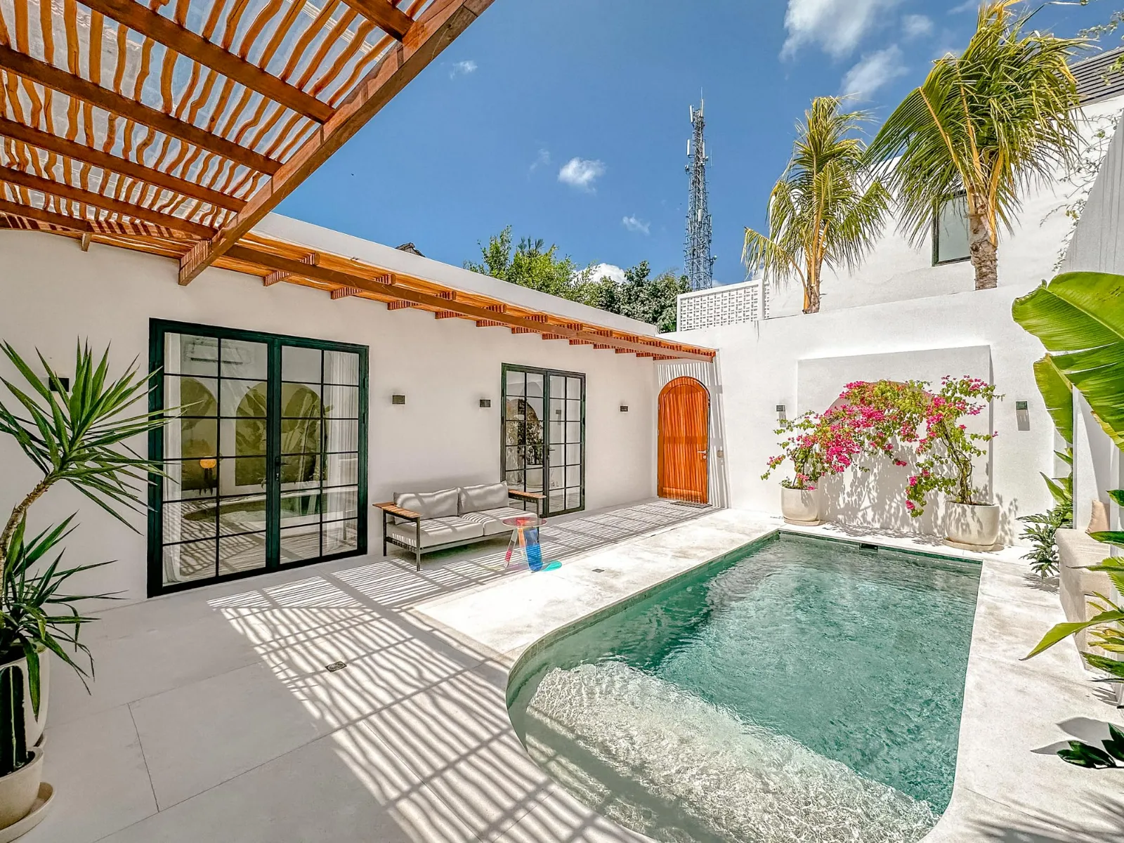 2-BEDROOM MEDITERRANEAN DESIGN IN CANGGU 4