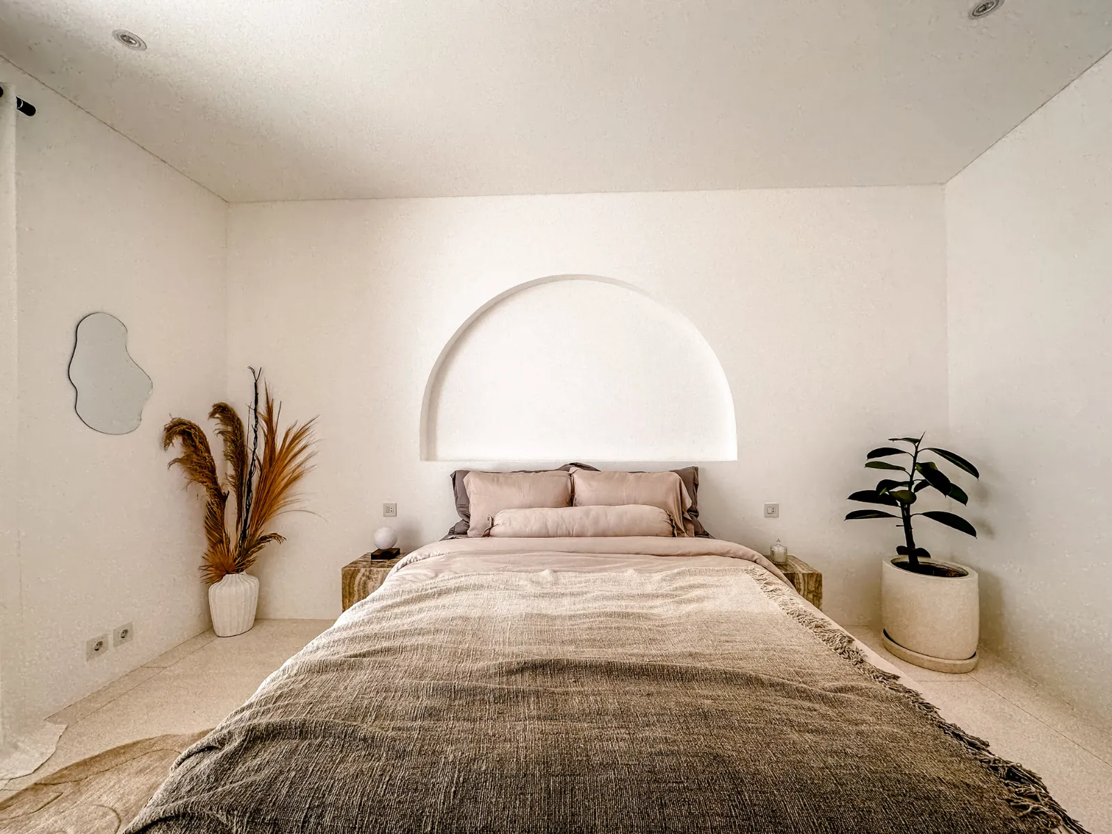 2-BEDROOM MEDITERRANEAN DESIGN IN CANGGU 8