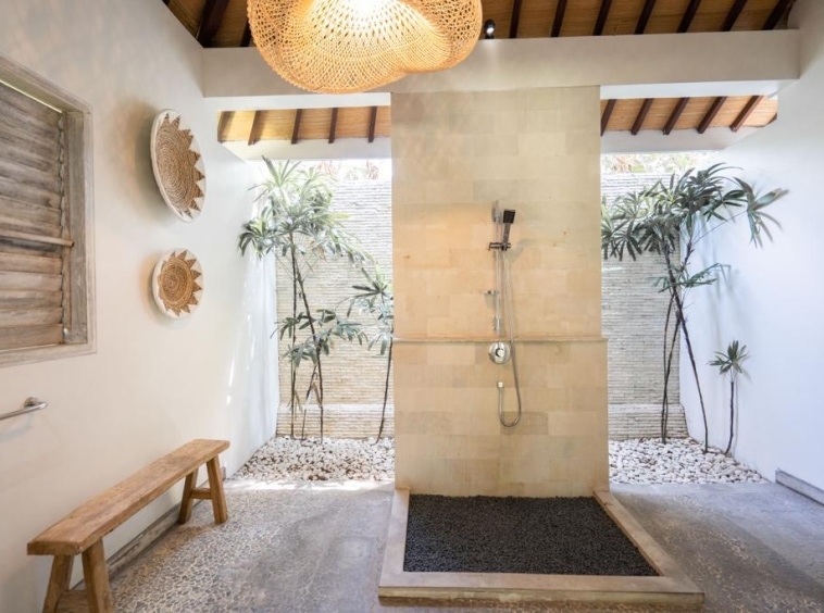 2 Bedrooms Villas tropical Design In Prime Area Berawa 17