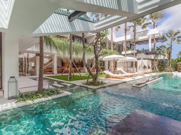 6 Bedrooms Luxury Villa In Prime Area Tumbak Bayuh Pererenan 3