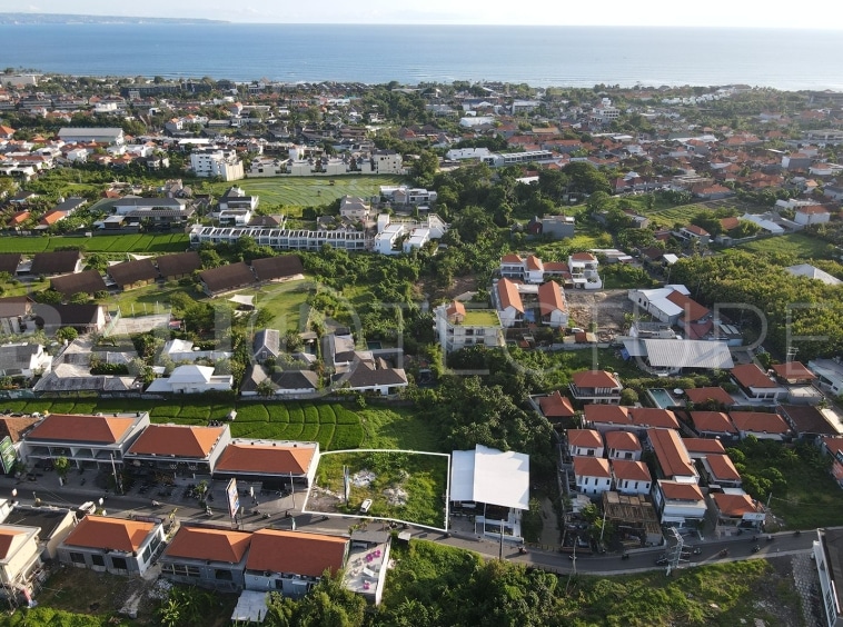 1000m2 Amazing Strategic Land With Ricefield View In Prime Area Berawa 2
