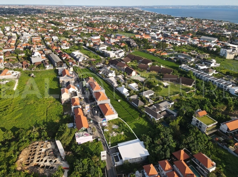 1000m2 Amazing Strategic Land With Ricefield View In Prime Area Berawa 3