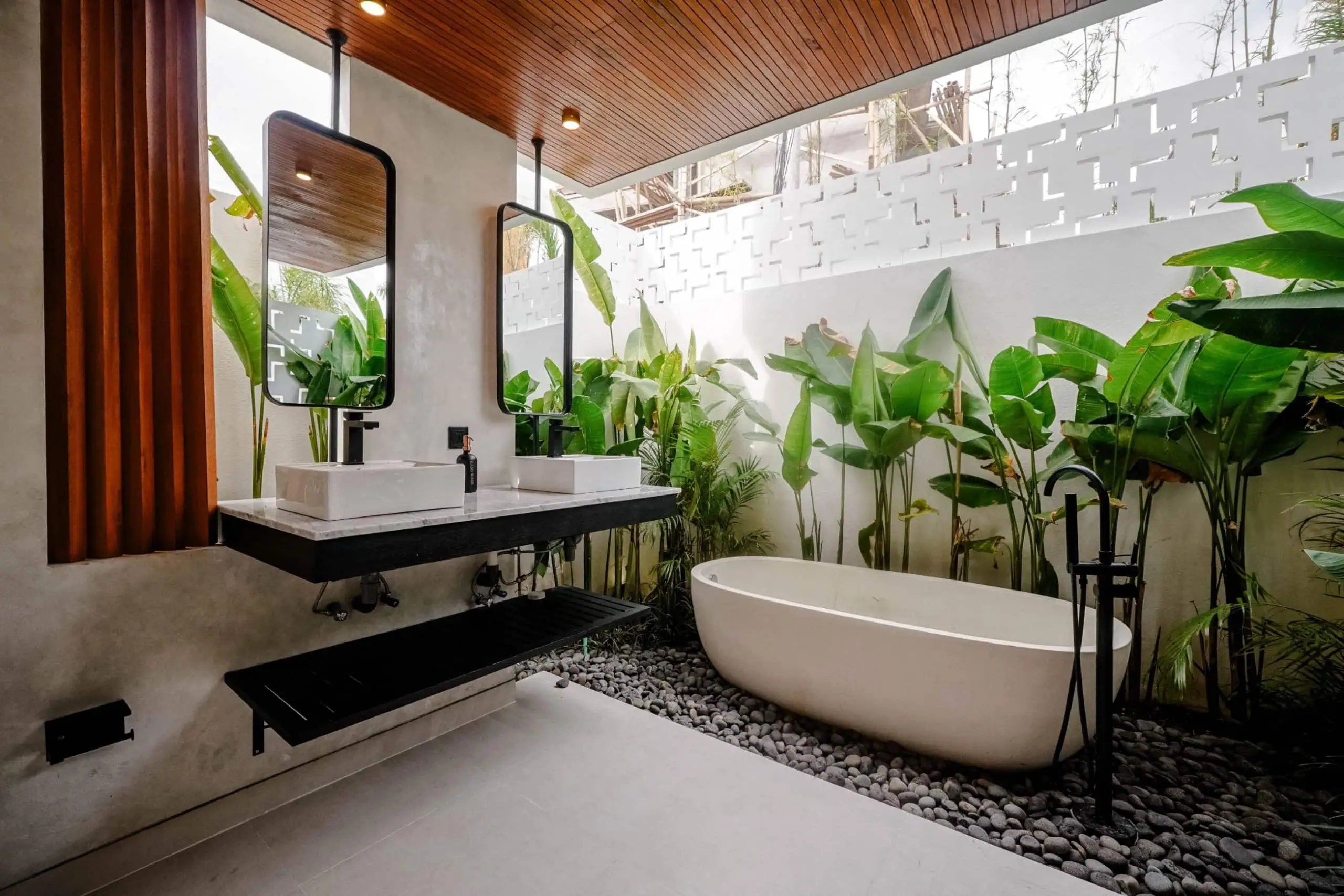 The Hitam Villa 2 Bedrooms Amazing Villa In Prime Area Canggu 12