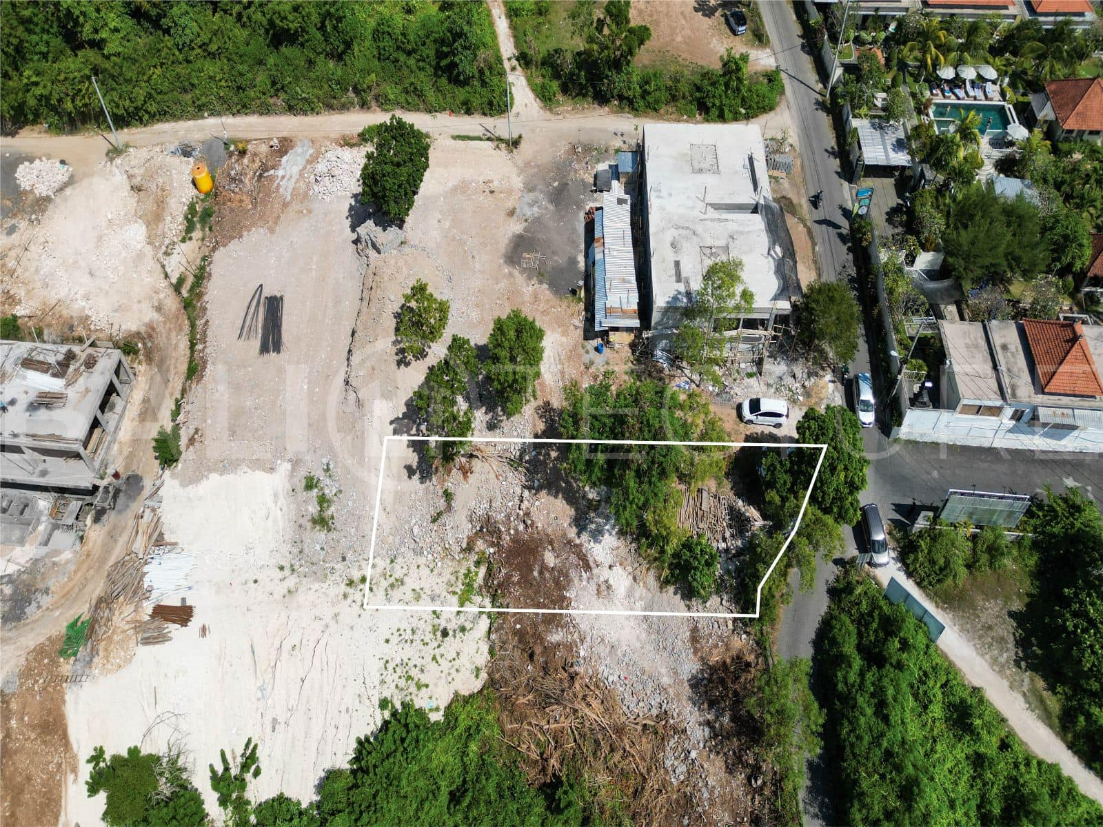 Prime 1100m2 Leasehold Land on Cemongkak Beach Uluwatu 1
