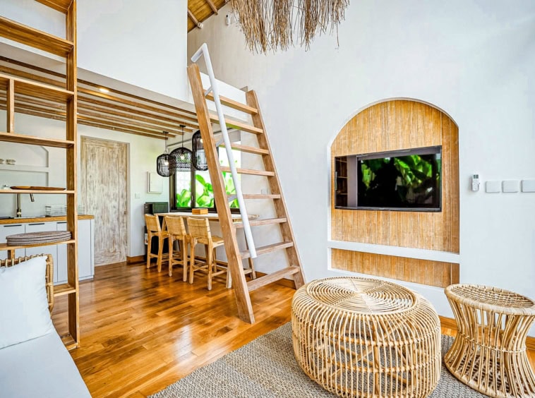 1 Bedroom Tiny Villa in Nyanyi with Rice Field Views 4