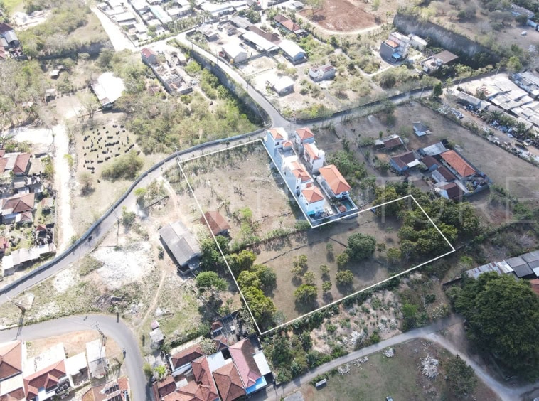 Premium 6000m2 Plot of Land in Ungasan 4
