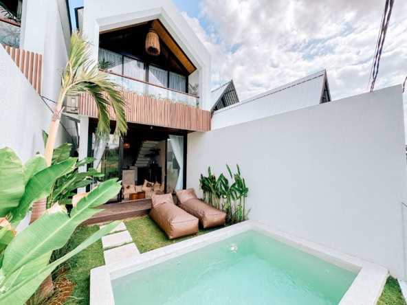 1 bedroom villa with ricefield view in Kerobokan pool 1