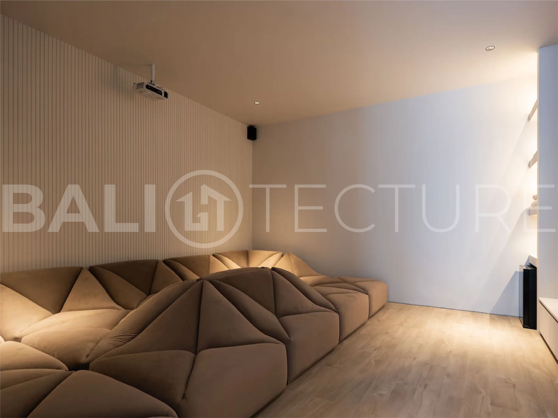 4-Bedroom Villa with Stunning Sea Views Near Cemongkak Beach 7