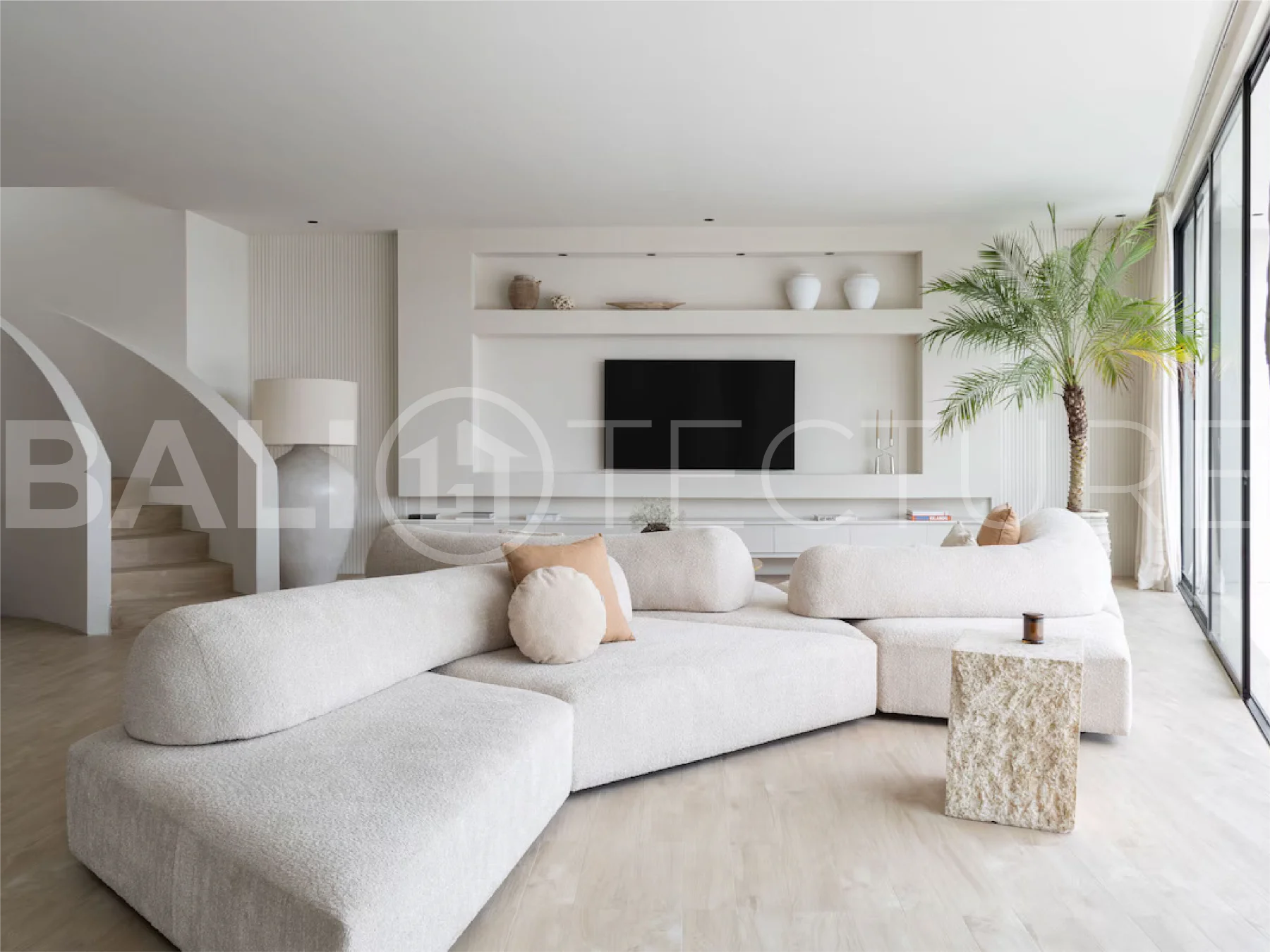 4-Bedroom Villa with Stunning Sea Views Near Cemongkak Beach 11
