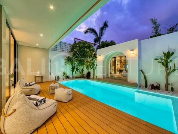 5 Bedroom Villa for sale in pererenan pool 1