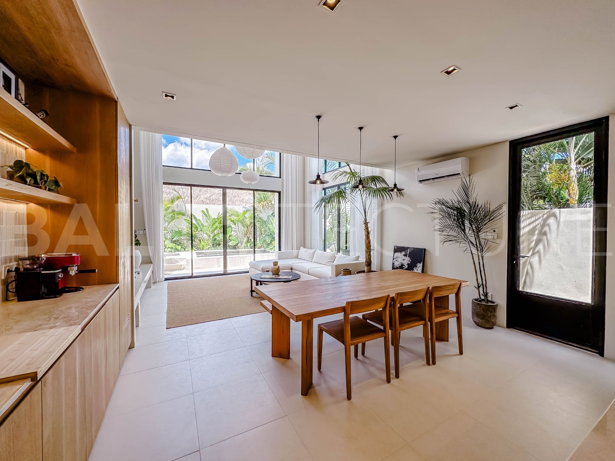 Modern 1 Bedroom Studio Villa in Seseh 7