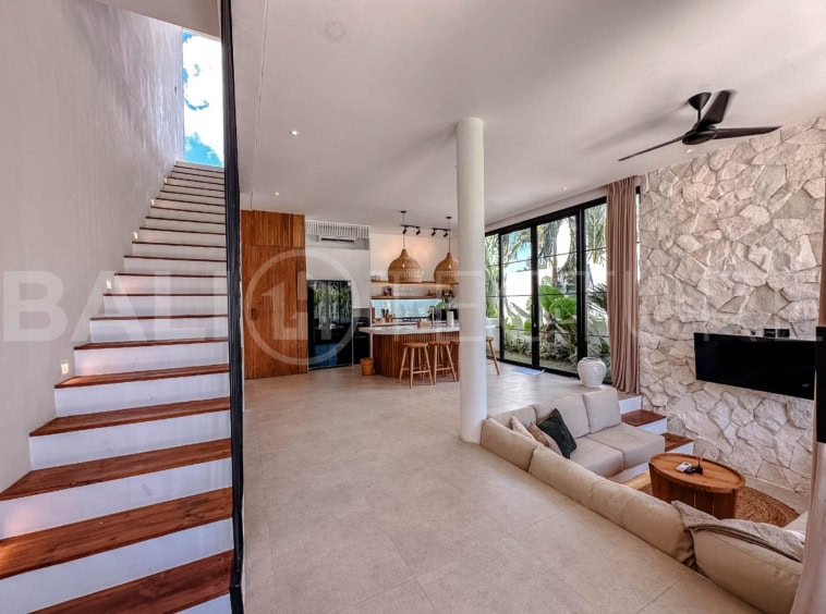Modern Tropical 2 Bedroom Stunning Villa in Pererenan 5