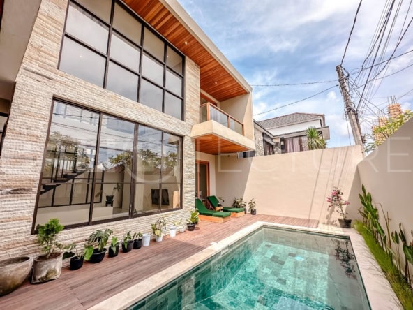 3 Bedrooms Villa For Sale In Berawa Canggu 1