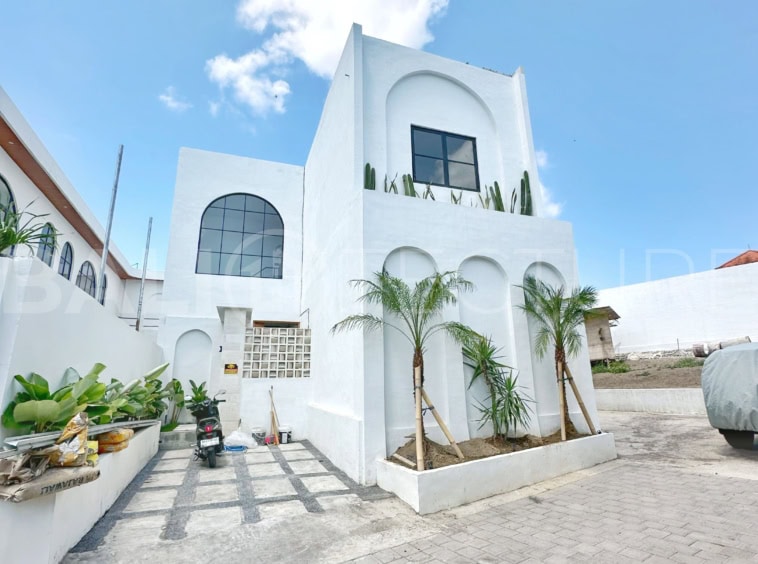 Modern 3 Bedroom Stunning Villa in Cepaka 12