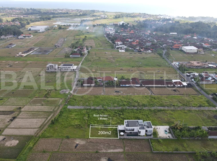 Stunning 200m2 of Land in Kedungu 1
