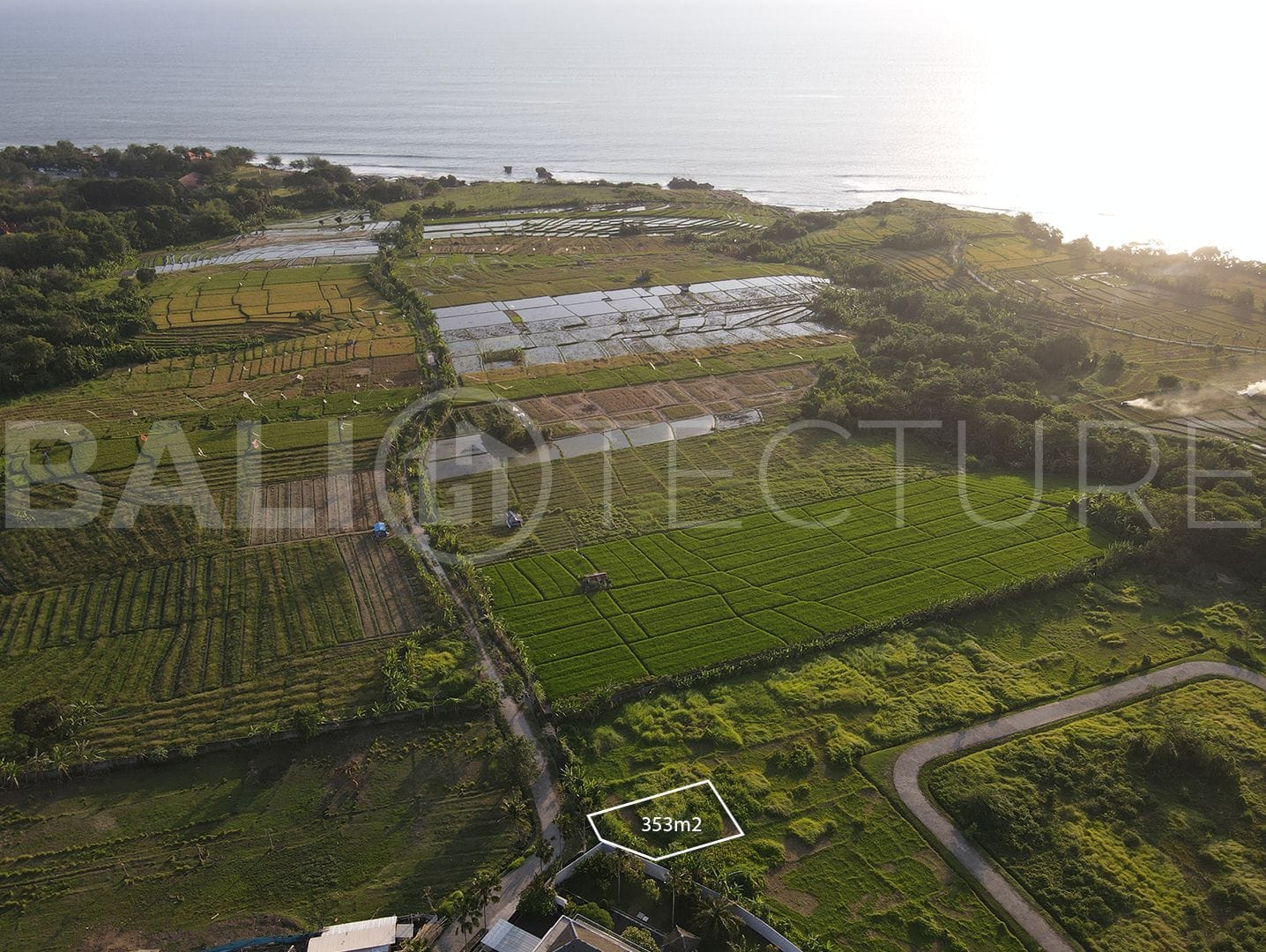 Freehold Land in Kedungu Beach (353m2) 2