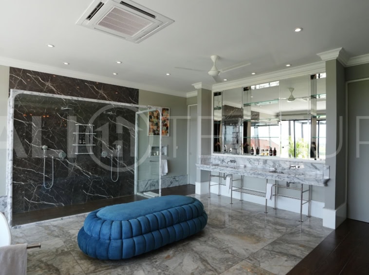 Modern 4 Bedrooms Amazing Villa For Sale In Canggu 20