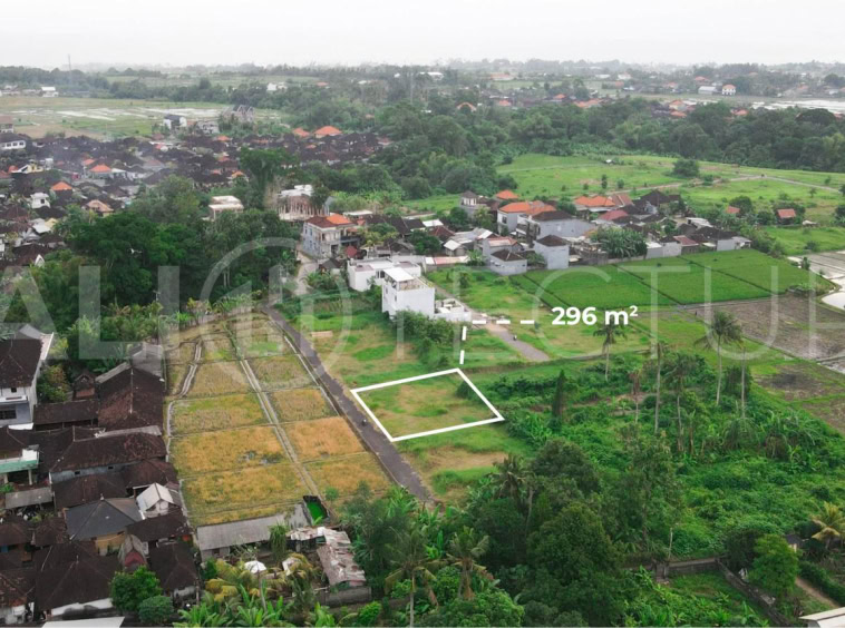 300m2 of Land For Sale in Kedungu with Ricefield Views5