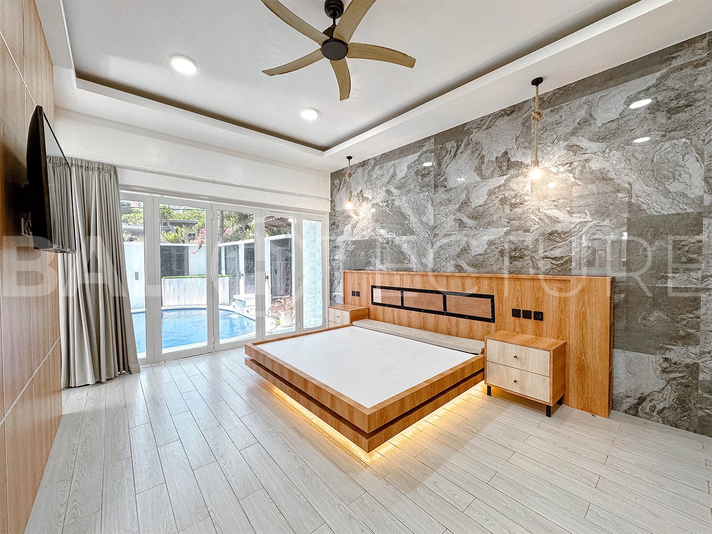 "Cozy 1-bedroom villa in Ungasan, Bali, with private pool and modern amenities."