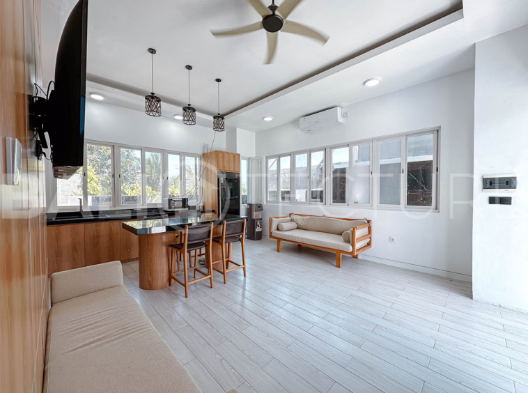 "Modern Bali villa on a 180m² plot near Melasti and Pandawa Beaches, perfect for investment."