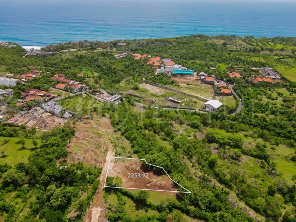 2253m2 Plot of Land In Ungasan 1