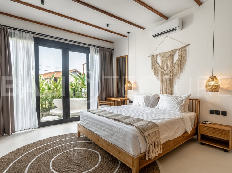 trategically located villa near Ubud’s top attractions, blending convenience and luxury.