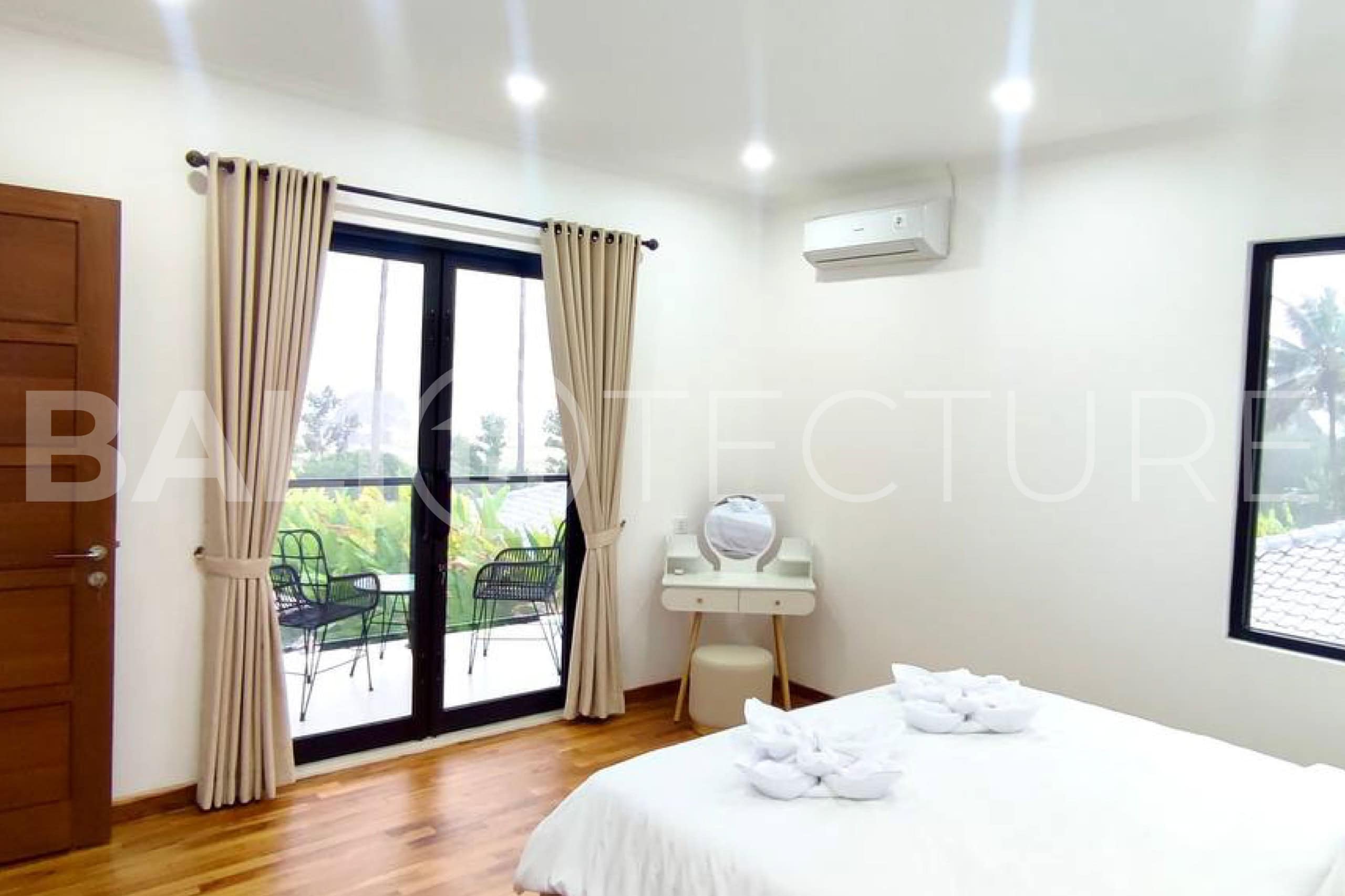 Balinese Modern 2 Bedroom Stunning Villa in Ubud 6