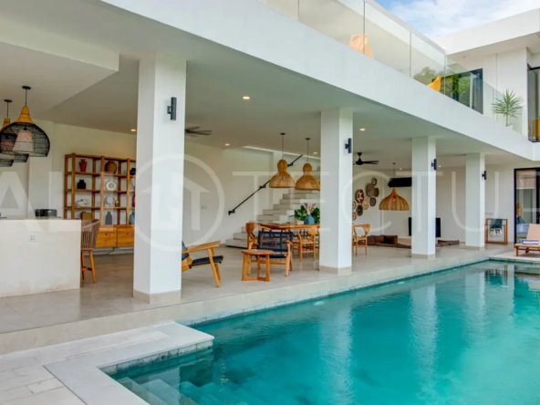 Charming 5 Bedroom Villa for Sale in Padonan Canggu 18
