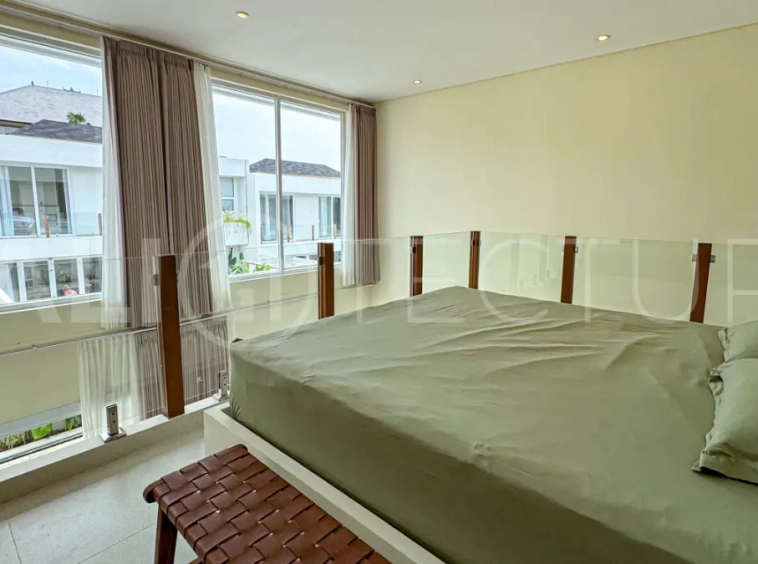 Modern 1-Bedroom Loft for Sale near Lyma Beach Pererenan 11