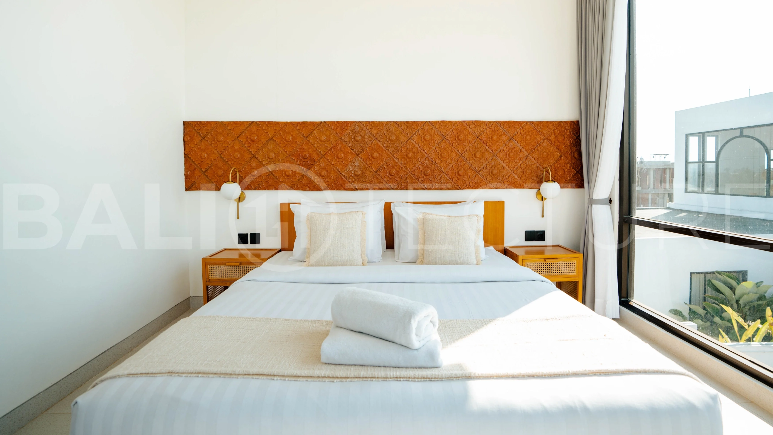 Charming-3-Bedroom-Villa-for-Sale-near-the-Famous-Nuanu-City-in-Nyanyi-Bali-1
